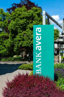 Wetzikon, İsviçre - 14 Mayıs 2022: Bank Avera, merkezi Wetzikon 'da bulunan İsviçre merkezli bir bölgesel bankadır..