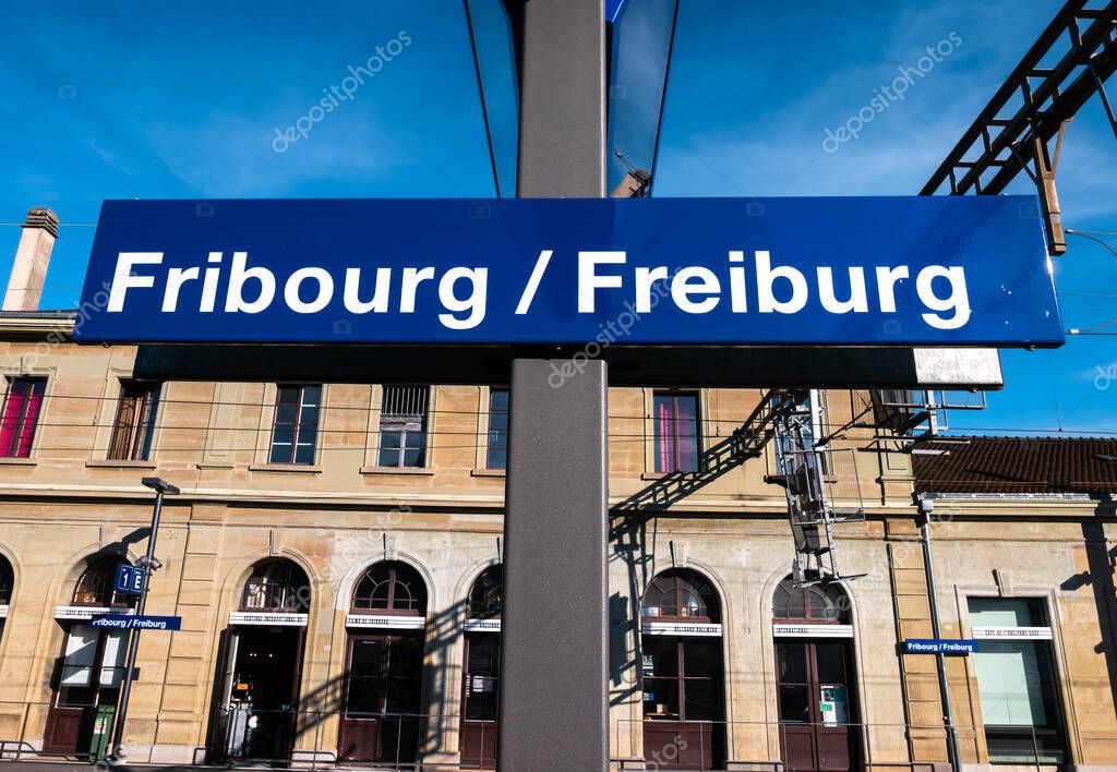 Friburgo, Suiza 31 de agosto de 2022 Estación ferroviaria en