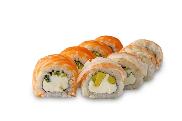 Rollo Sushi Con Salmón Queso Crema Pepino Camarones Aguacate Aislado —  Fotos de Stock