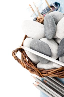 Deniz taşları ile hasır bascket 