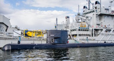 İsveç 'in orta Stockholm kentinde NATO-donanması, Baltık Denizi' nde savaş oyununa girmeden önce.