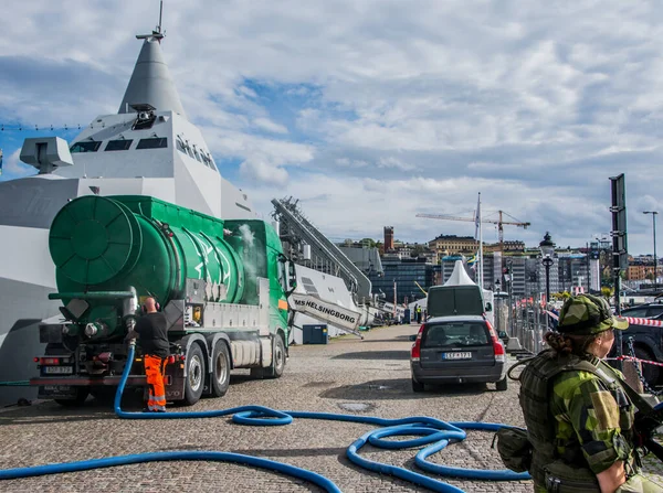 스웨덴 스톡홀름 중앙에 Nato 아르마다 전쟁에 참가하기 — 스톡 사진