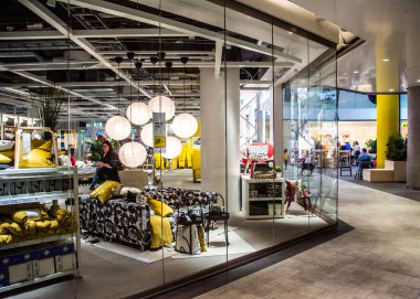 Stockholm, İsveç 'teki merkez alışveriş merkezindeki IKEA mağazası.