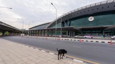 Bangkok, Tayland - 13 Kasım 2021: Bang Sue Grand İstasyonu Bangkok 'taki yeni tren istasyonu merkezi