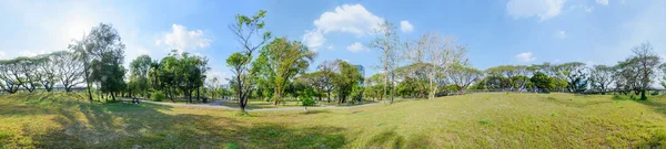 360 Panorama Del Parque Público Con Sendero Recorte Dentro Panorama —  Fotos de Stock