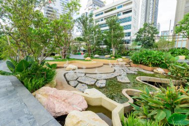 Bangkok, Tayland - 4 Haziran 2022: Bangkok 'ta Chongnonsi Kanalı kamu parkı