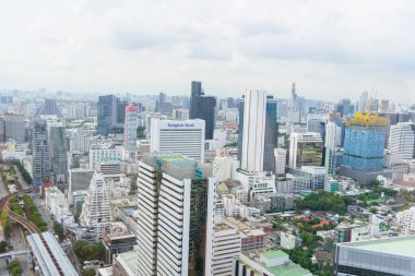 Bangkok, Tayland - 7 Temmuz 2022: Bangkok şehrinin yüksek manzarası