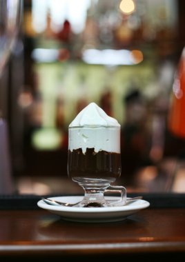 krem köpüklü kahve