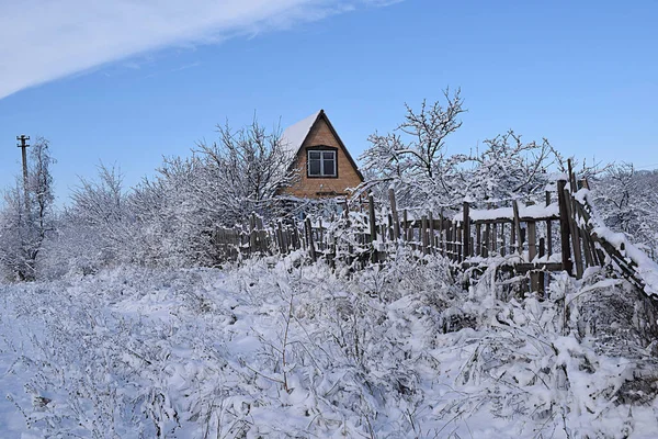 Paisaje Con Una Pequeña Casa Campo Invierno — Foto de Stock