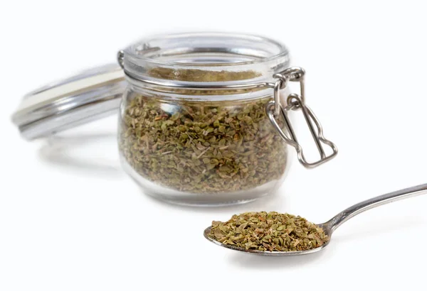 Oregano Kruid Een Glazen Pot Geïsoleerd Een Witte Achtergrond Stockfoto