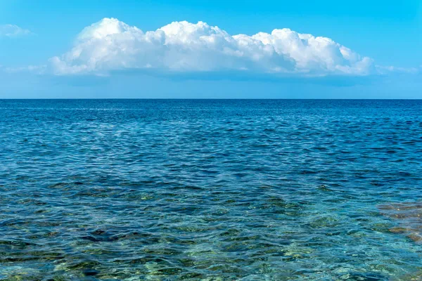 Средиземное Море Турции Алания Красивая Спокойная Бирюзовая Вода Голубое Небо — стоковое фото