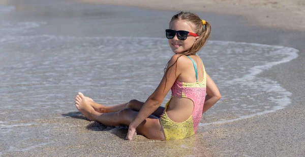 Young Girl Sunglasses Sits Sand Mediterranean Sea — Photo