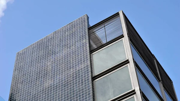 Fachada Edifício Moderno Contra Céu — Fotografia de Stock