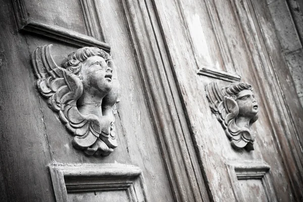 Skulptur eines Engels — Stockfoto