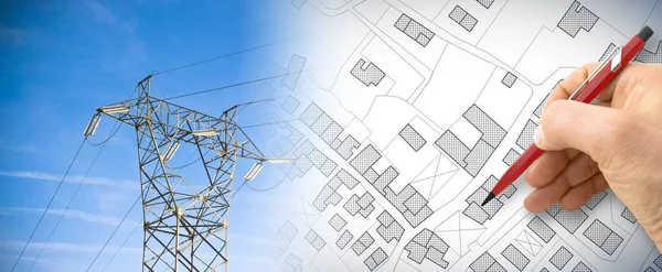 城市中的电力分配 城市地图和电力塔的概念 — 图库照片