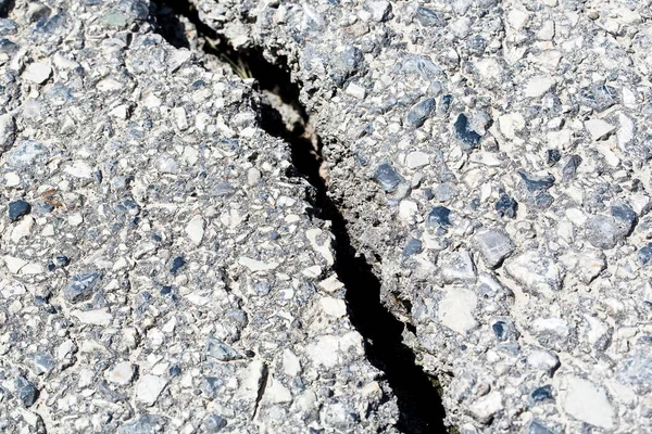 Трещины Поломки Повреждения Асфальтовой Дороги — стоковое фото