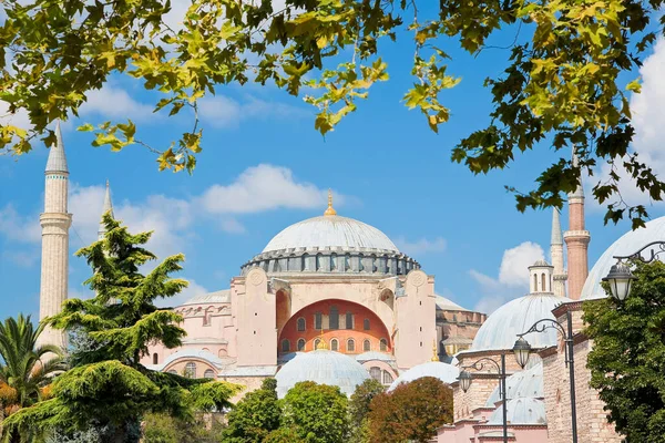 İstanbul, Sultanahmet ve Türkiye 'deki Ayasofya Camii' nin güzel manzarası