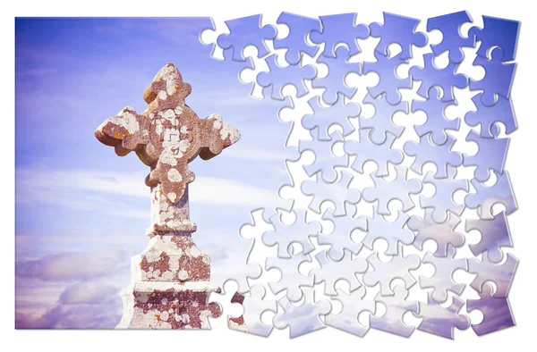 Терпеливое Построение Веры Кельтский Резной Каменный Крест Фоне Неба Концептуальное — стоковое фото