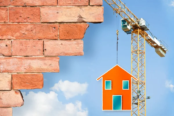 Construction Prefabricated Building Concept Tower Crane Prefab Leaning House — Stock Photo, Image