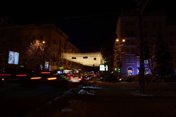 Traffic Night Winter — стоковое фото