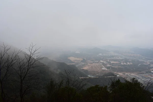 Brouillard Dans Les Montagnes — Photo