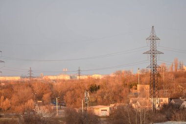 Dnipro nehrinin üzerinde Ukrayna 'da tipik gün batımı