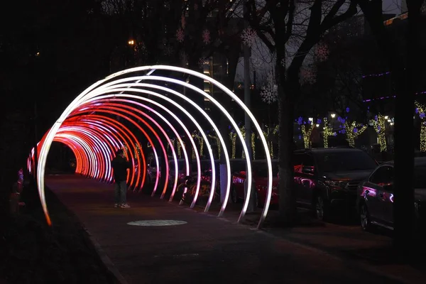 Licht Aan Het Einde Van Boogtunnel — Stockfoto