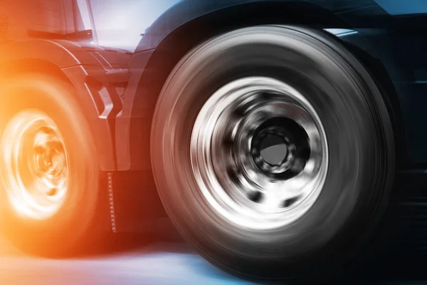 Speed Motion Semi Truck Wheels Spinning Вантажівка Дорозі Велике Колесо — стокове фото