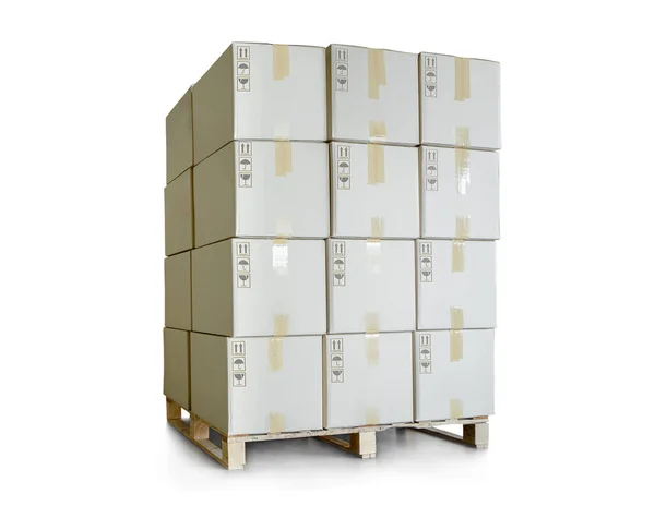 Cajas Embalaje Apiladas Paletas Aisladas Sobre Fondo Blanco Cajas Cartón — Foto de Stock