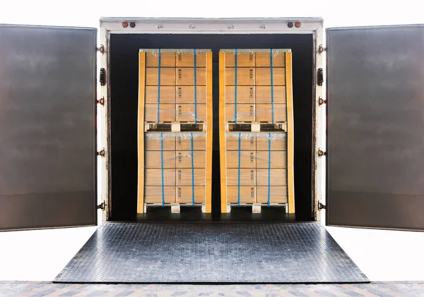 Paket Kutuları Paletlere Yığıldı Kargo Konteynırına Yükleniyor. Teslimat kamyonları rıhtım deposuna yükleniyor. Tedarik zinciri. Sevkiyat Lojistiği. Dağıtım Nakliye Aracı.