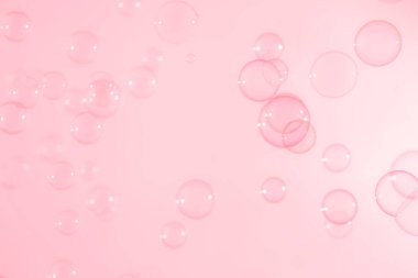 Soyut Güzel Şeffaf Pembe Sabun Köpükleri Arkaplanı. Sabun köpüklü su..