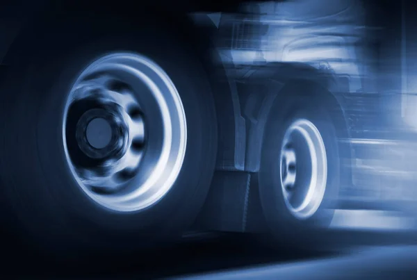 Točící Nákladní Kola Speed Semi Trucks Driving Road Diesel Truck — Stock fotografie