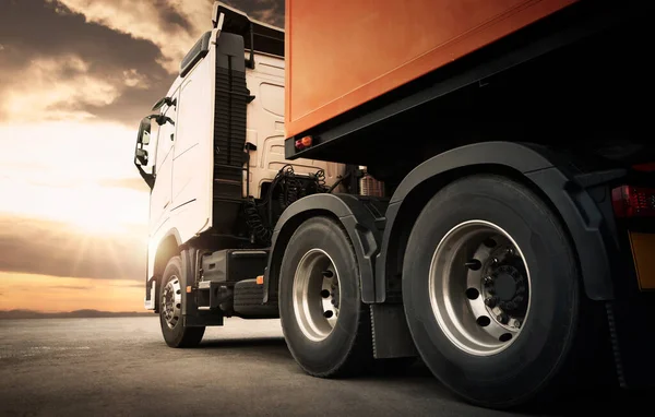 Semi Trailertrucks Parked Sunset Sky Shipping Container Engine Diesel Trucks — Stockfoto