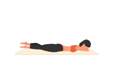 Eğilimli tekme egzersizi öğretiyor. Paspasın üzerinde kadın egzersizi. Spor yapan bir kadın. Genç kız karakter eğitimli 2D animasyon. Spor ve sağlıklı yaşam tarzı kavramı.