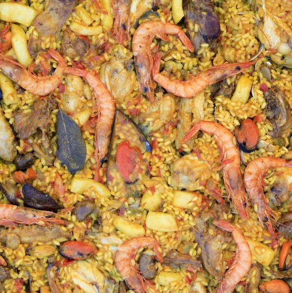 Paella valenciana