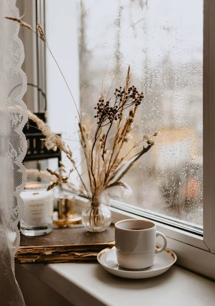 Coffee Cup Dry Brown Flowers Window — Stock Photo, Image