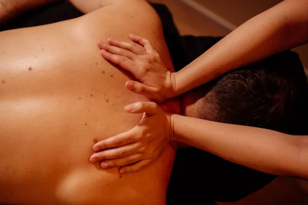 Unrecognizable Person Performing Back Massage White Man Lying Table Massage — Stock Photo, Image