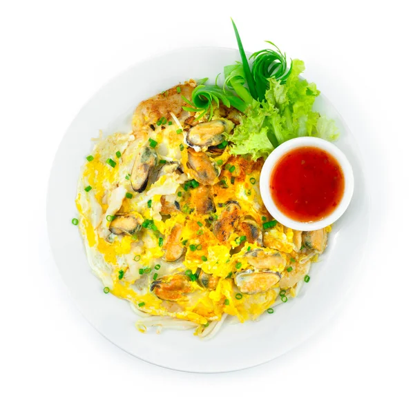 Crispy Mussels Pancakes Asian Food Served Sweet Chili Sauce Carving — Stock Photo, Image