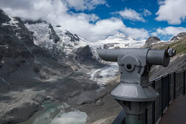 Berglandschap Met Spiegelglas Het Panorama Zien — Stockfoto