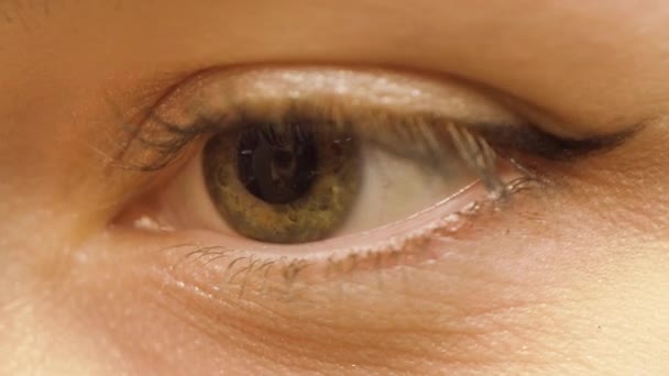 Young Girl Eye Close Macro High Quality Footage — Stock Video