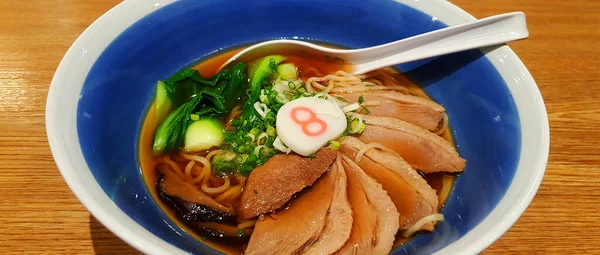 Hot Ramen Noodle Vegetable Sliced Spring Onion Pot Stewed Duck — Foto Stock