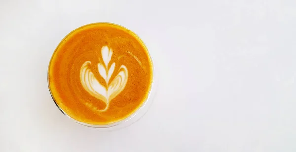 Bovenaanzicht Van Glas Van Kunst Cappuccino Latte Koffie Geïsoleerd Witte — Stockfoto