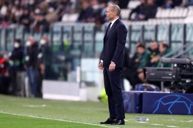 Torino, İtalya. 16 Mart 2022. Juventus Fc 'in koçu Massimiliano Allegri UEFA Şampiyonlar Ligi 16 bacaklı ikinci raundunda Juventus Fc ve Villareal CF arasında oynanan karşılaşmada.