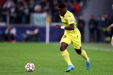 Torino, İtalya. 16 Mart 2022. Villarreal CF 'den Serge Aurier UEFA Şampiyonlar Ligi 16 bacaklı ikinci raundda Juventus Fc ve Villareal CF arasında oynanan karşılaşmada.