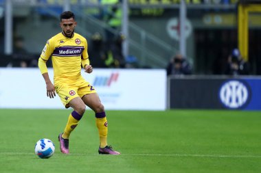 Milano, İtalya. 19 Mart 2022 Afc Fiorentina takımından Nicolas Gonzalez Fc Internazionale ve Acf Fiorentina arasında oynanan Serie A karşılaşmasında.