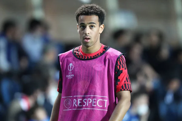 Bergamo, İtalya. 14 Nisan 20220. UEFA Avrupa Ligi çeyrek final maçında RB Leipzig 'den Tyler Adams Atalanta BC ve RB Leipzig arasında oynanan karşılaşmada .