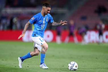 Bolonya, İtalya. 4 Temmuz 2022. İtalya ile Almanya arasındaki Uefa Milletler Ligi C Grubu karşılaşmasında İtalyan Matteo Politano.
