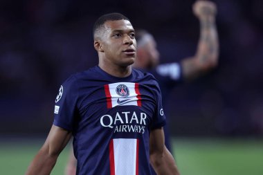 Paris 'ten Kylian Mbappe Saint-Germain Fc Uefa Şampiyonlar Ligi H Grubu maçı sırasında Paris Saint Germain Fc ve Juventus Fc arasında 6 Eylül 2022' de Paris, Fransa 'da oynanan Parc des Princes maçında .