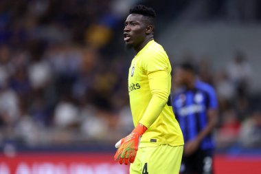 Fc Internazionale takımından Andre Onana 7 Eylül 2022 'de Milano İtalya' da oynanan Uefa Şampiyonlar Ligi C Grubu karşılaşmasında Fc Internazionale ile FC Bayern Münih arasında oynandı. .