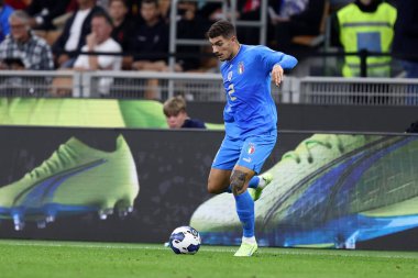İtalyan Giovanni Di Lorenzo, UEFA Milletler Ligi A Grubu 'nun İtalya ile İngiltere arasında 23 Eylül 2022' de İtalya 'nın Milano kentinde oynanan 3..
